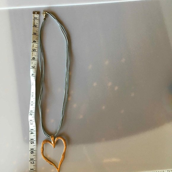 Oversized Heart and Rope Necklace - Picture 6 of 8